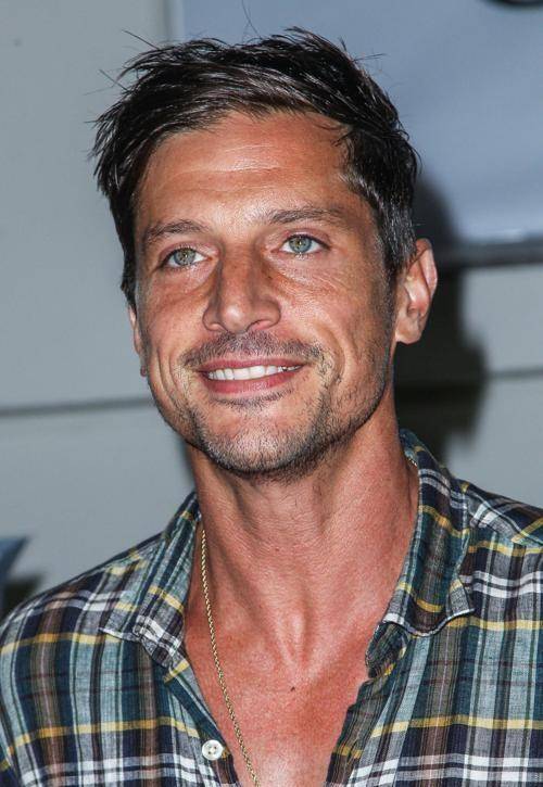 成人片男星的逆袭 - 西蒙·雷克斯(simon rex)_电影_明星_约什高