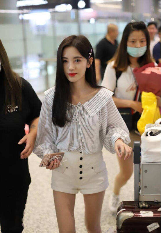 原创鞠婧祎生图来袭瘦小又普通为什么很多人说她是美女
