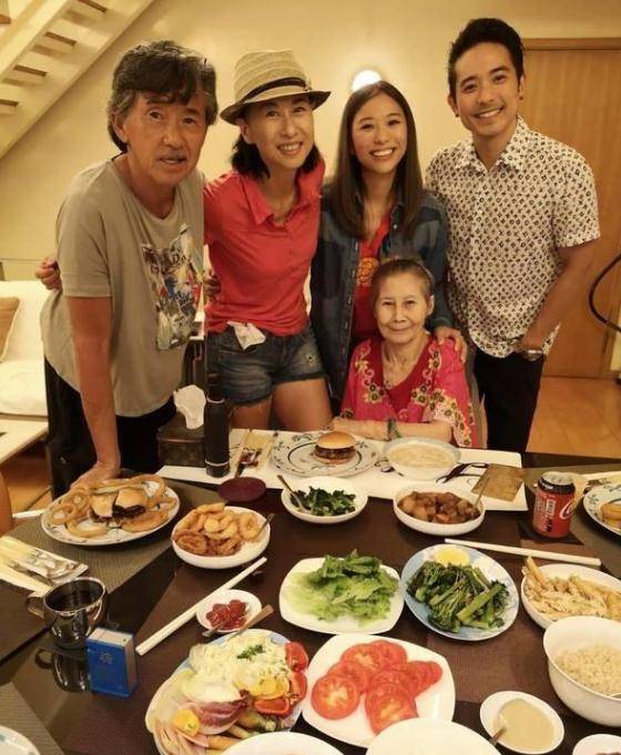 60多位明星为冬奥献唱刘德华一圈胡茬成龙好卖力叶倩文亮眼