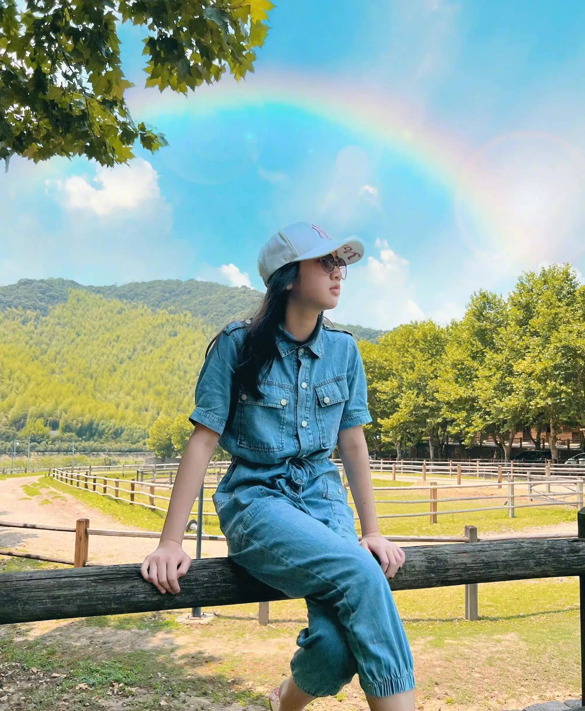 尤其是neinei的身高最為矚目,才12歲就已經和媽媽林麗瑩一樣高了,照