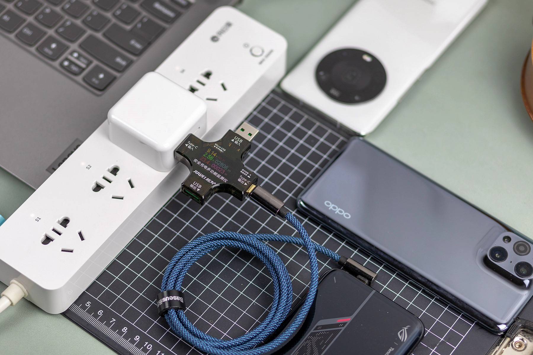 素乐35W氮化镓双C充电器,轻量化设计,又一款苹果平替好产品