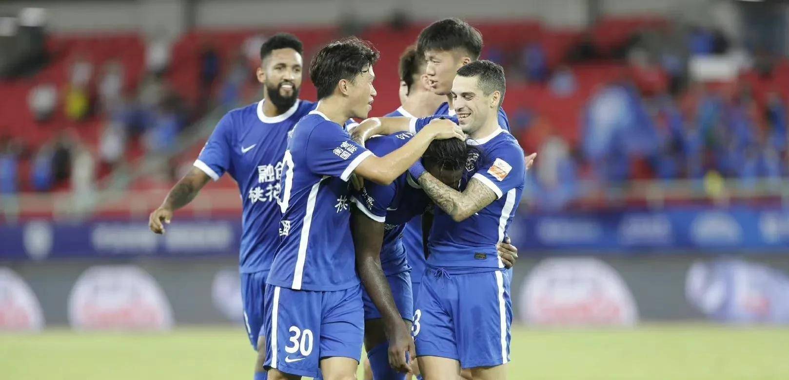 做出决定,制定了2021年超越中超的计划,随后引进了埃德米尔森,贾德森