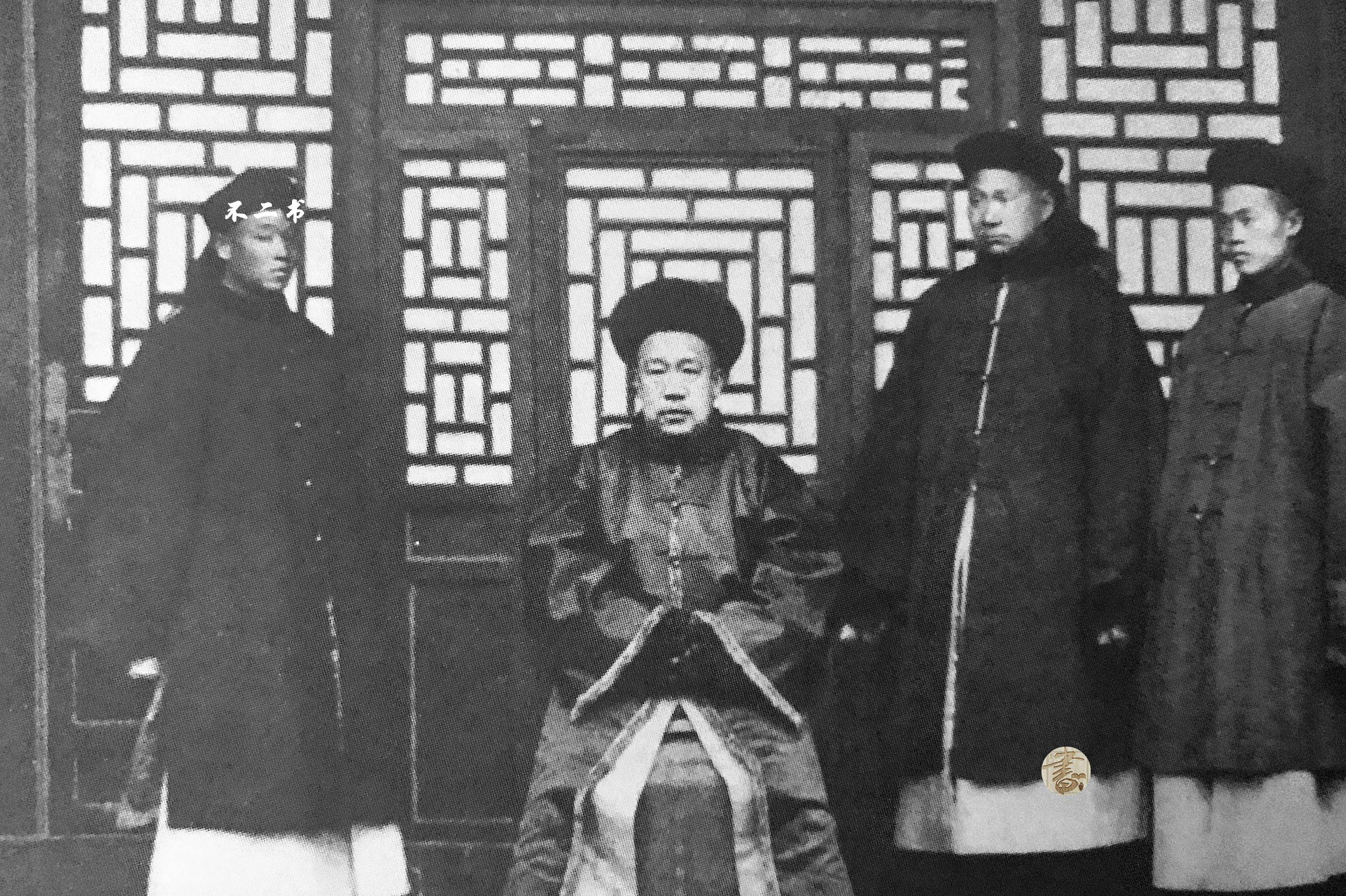 善耆为清太宗皇太极长子肃武亲王豪格后代,是清末十二铁帽子王之一