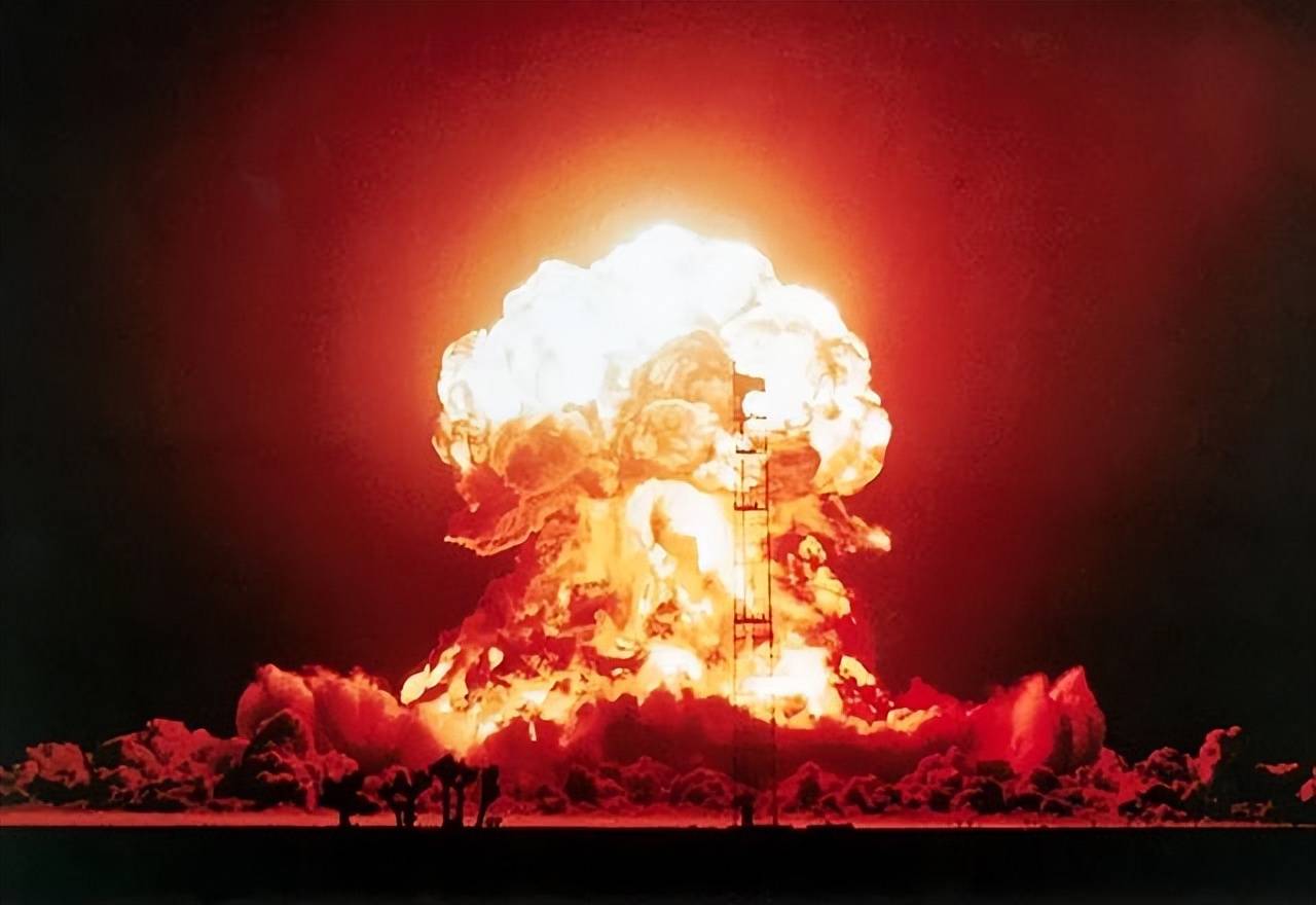 核战一旦爆发，4400枚核弹或杀死50亿人，院士：中国防得住_搜狐网