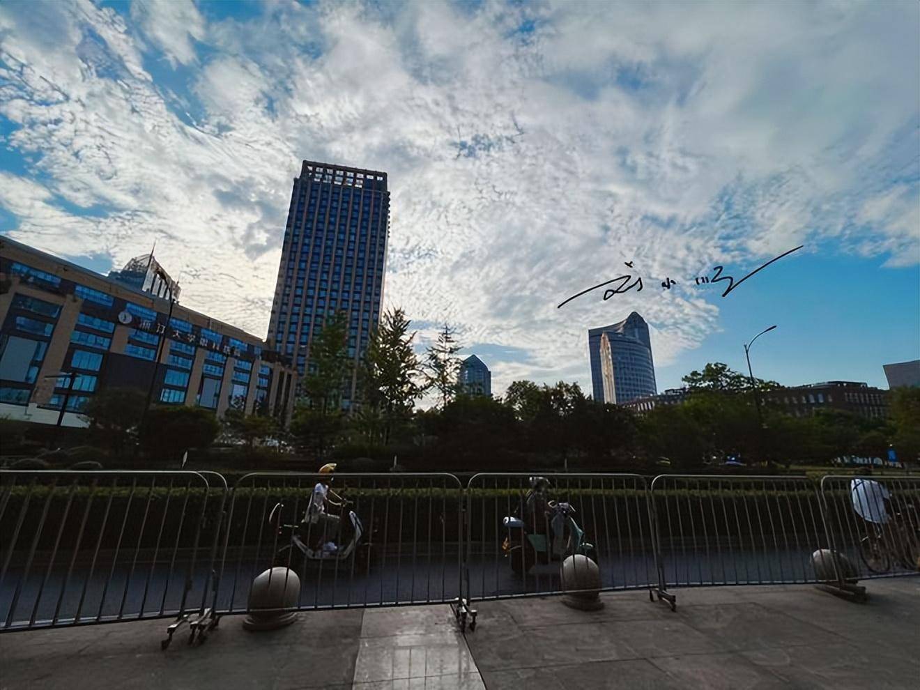 华东地区的“新火炉城市”，经济很发达，夏天气温经常超过40°C