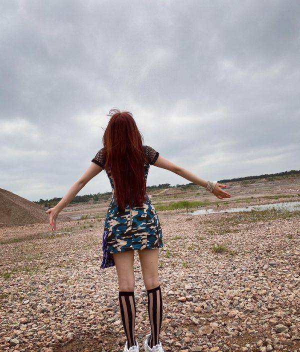 背影的时候粉丝都是有一些不敢认了呢,实在是很惊艳了,这一次的宋雨琦