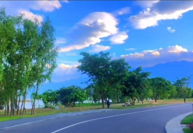 有一种爱,叫疯狂的思念,想你,你在远方,也在我的心上_都能_苍穹_岁月