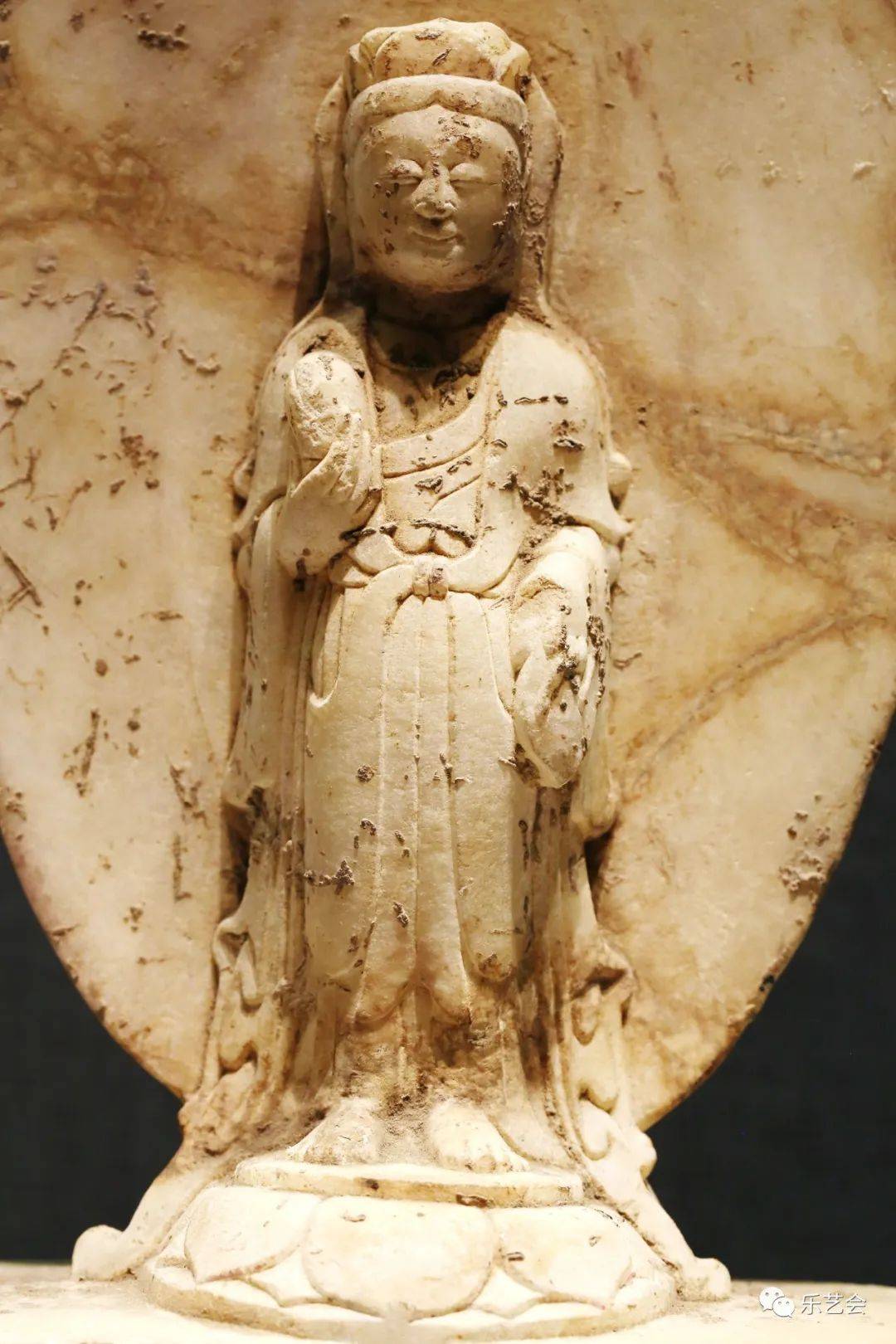 悦目赏心分享:河北博物院曲阳石雕系列之七_菩萨_立像_彩绘