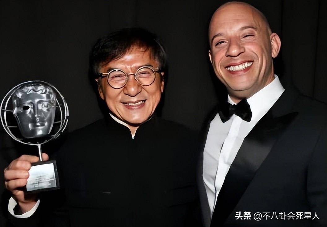 只因爹有钱,张默开70万豪车,房租名得25亿_张国立_成龙_吴宗宪