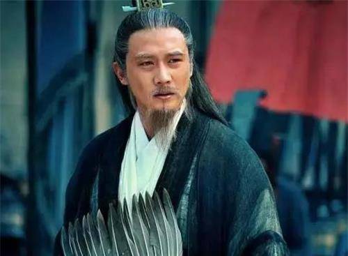 “汉中”他为刘备守汉中10年，因诸葛亮三个字未成上将，最终满门被灭