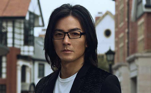 郑伊健:飘逸的长发是他的符号,他是大家心中永远的浩南哥_生活