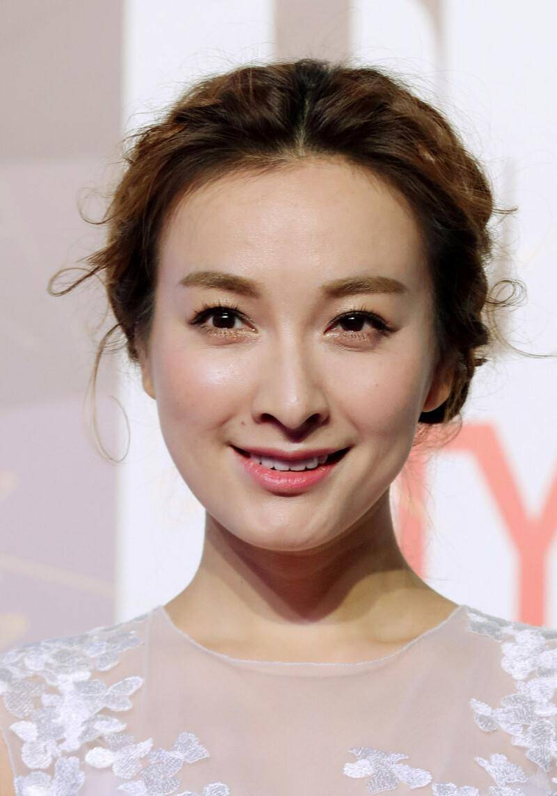 这个节目后,在《快乐大本营》里只会装傻充愣的吴昕,再也不见了_舞台