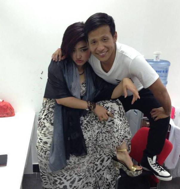 不懂得感恩,据徐凯泉透露,娇娇找个富豪当老公,其实就是为了向赵本山