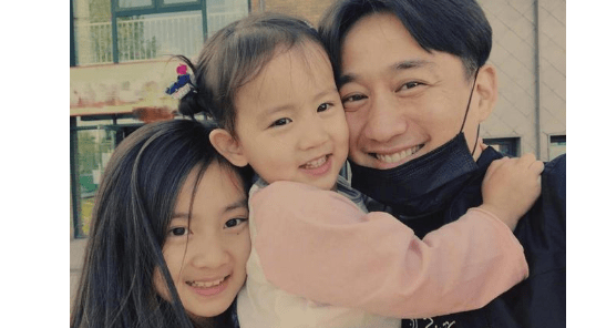 孙莉被黄磊追到手的时候才17岁,看了旧照后才明白_很漂亮_生活_网友