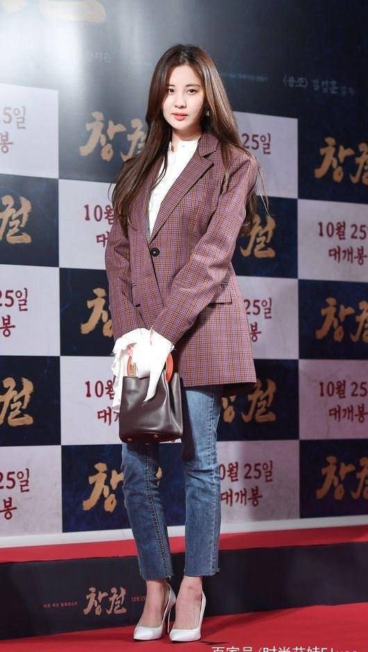 徐贤穿西装怎么那么好看,经典复古凑一起,帅起来真没男人什么事_衣品