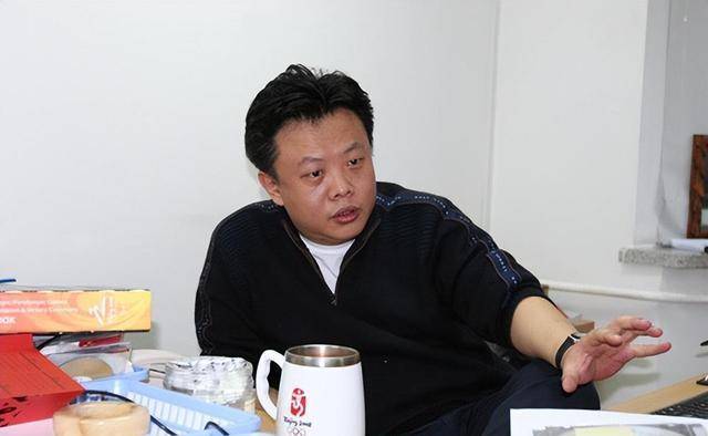 40岁嫁给刚强生1子,蒋虎52岁却依然单身_工作_北京电视台_上海