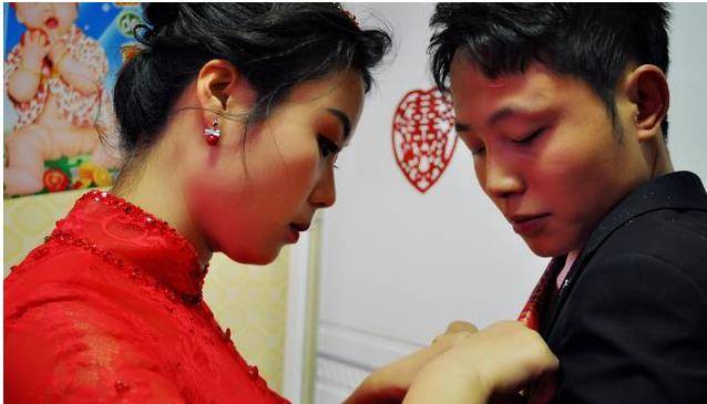 农村二婚女成为初婚男"抢手对象"?过来人坦言:娶到就是赚到