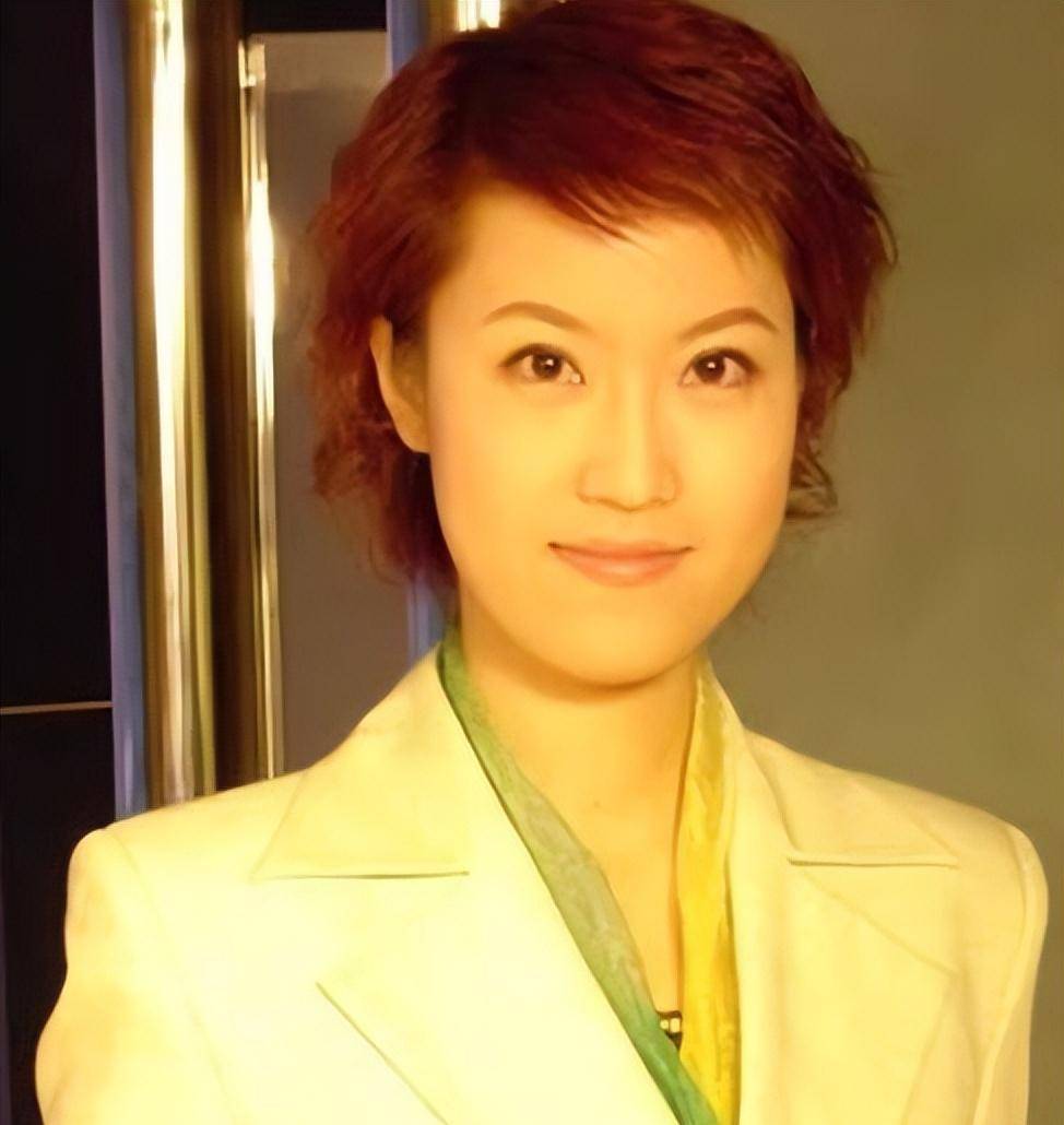 任良韵:连续6年主持安徽卫视春晚,工作25年,44岁成当家花旦_认可_因为