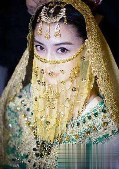 半遮面的古装花旦们,谁才是犹抱琵琶半遮面的美人_造型_黎姿_面纱