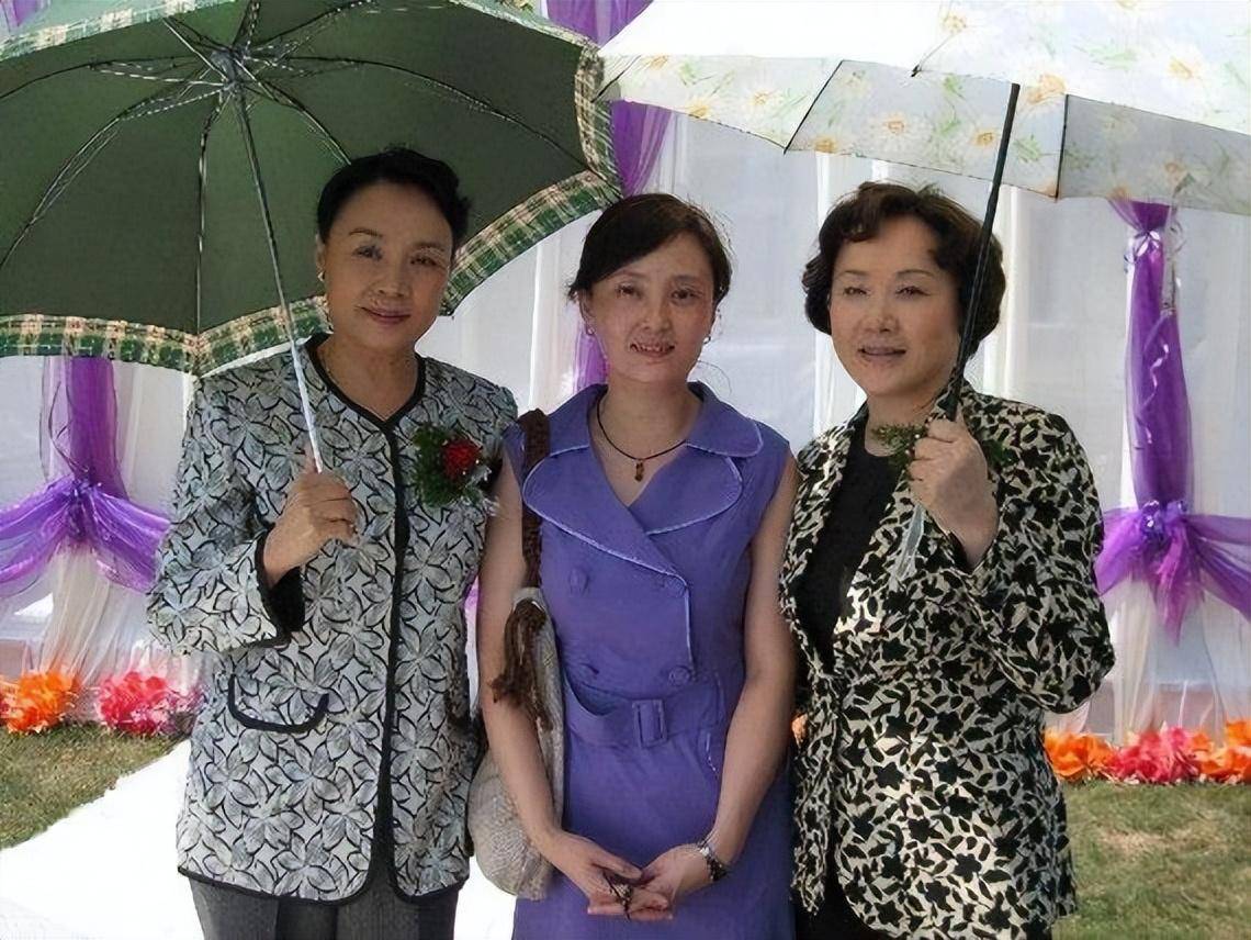 演员吴竞:上影厂大美女,与同事结婚,如今72岁依旧优雅美丽_因为_时候