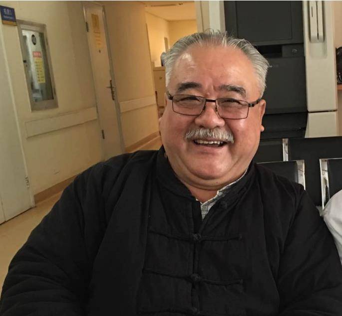 销声匿迹的"六必治"李嘉存,今怎么样了_观众_牙膏_生活