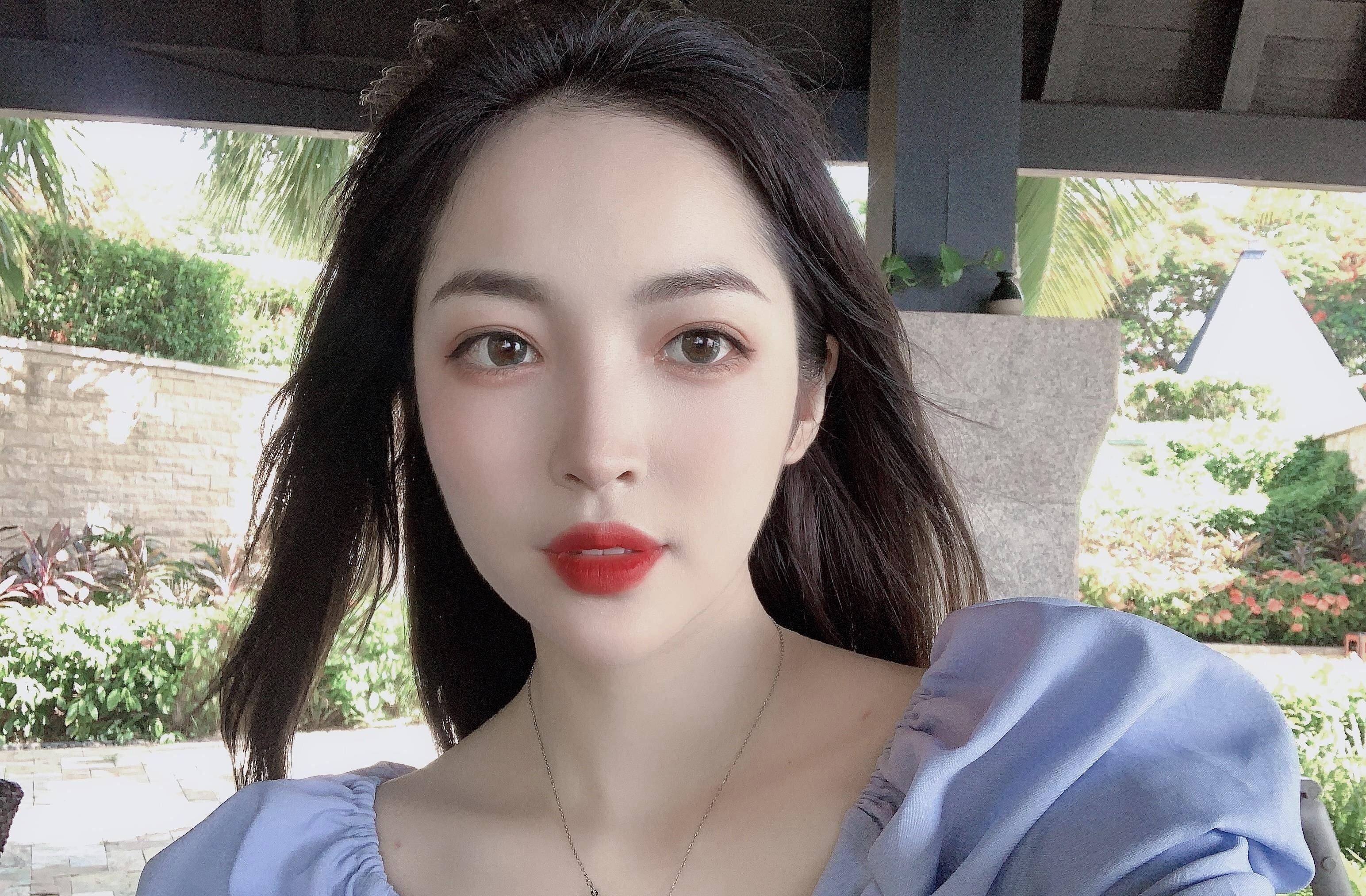 台球女神王钟瑶,曾24岁与粉丝"闪婚",离婚后身材迷人爱旗袍_裁判_生活