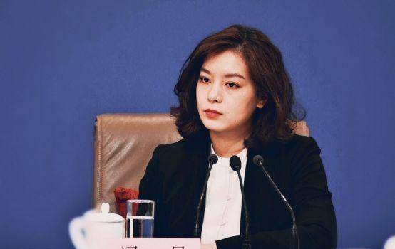 外交部的"冰山女神"张京:履历非凡,私底下是个甜美爱笑的女孩_工作