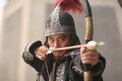 玄武门之殇:秦王李世民血腥诛杀兄弟,迫使李渊退位,逆龙鳞而上_李建成