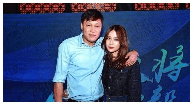 她又生了两个儿子,范志毅也遇到了他的第二任妻子