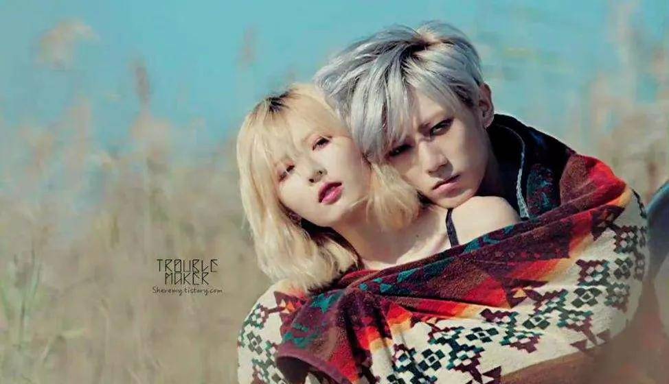 "小野马"泫雅官宣分手,张贤胜冲上热搜磕"草马"cp大军压境了