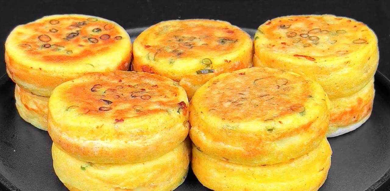 块钱1个的鸡蛋汉堡,教你在家做,成本不到2块钱,太香了_味道_面糊_早餐