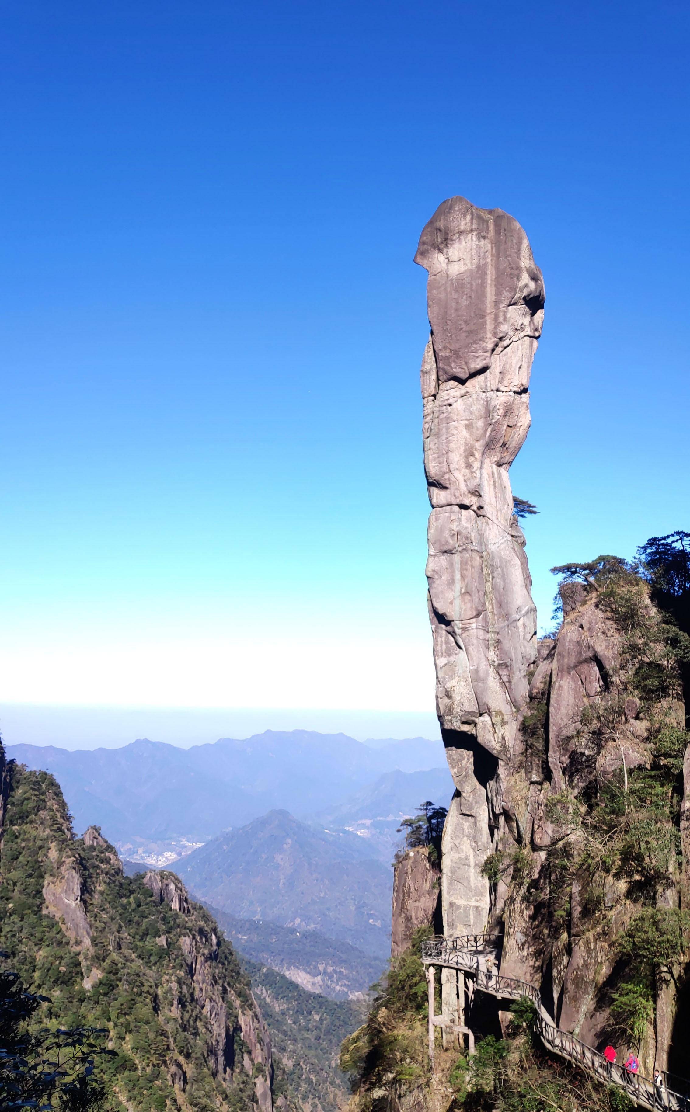 三清山巨蟒峰图片