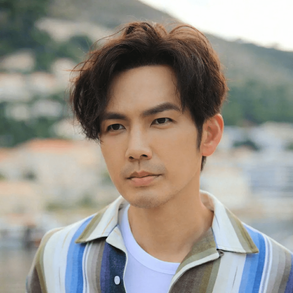 娱乐- 47岁钟汉良现况曝光 粉丝叹不再是小生_网友_脸颊_表情