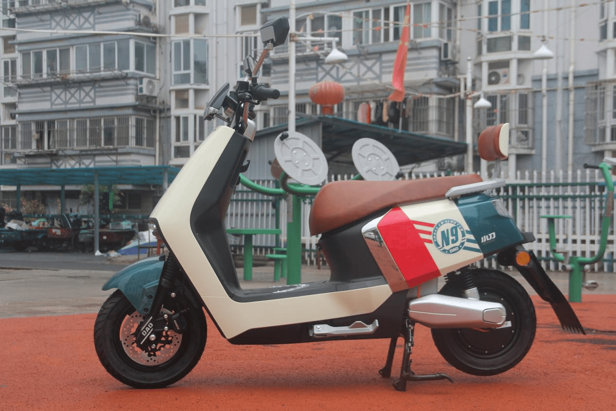 体验小刀电动车n9长征版,航天动力超足,功能实用适合打工人_搜狐汽车