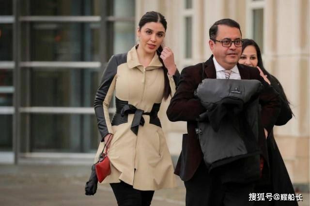 古兹曼_艾玛·科罗内尔_毒品