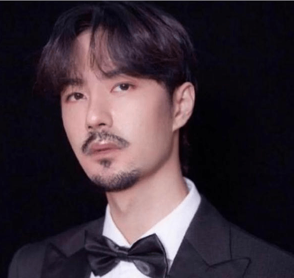 当男星"留胡子"后,白宇雅痞,马天宇沧桑,看到王一博:打扰了_发展_模样