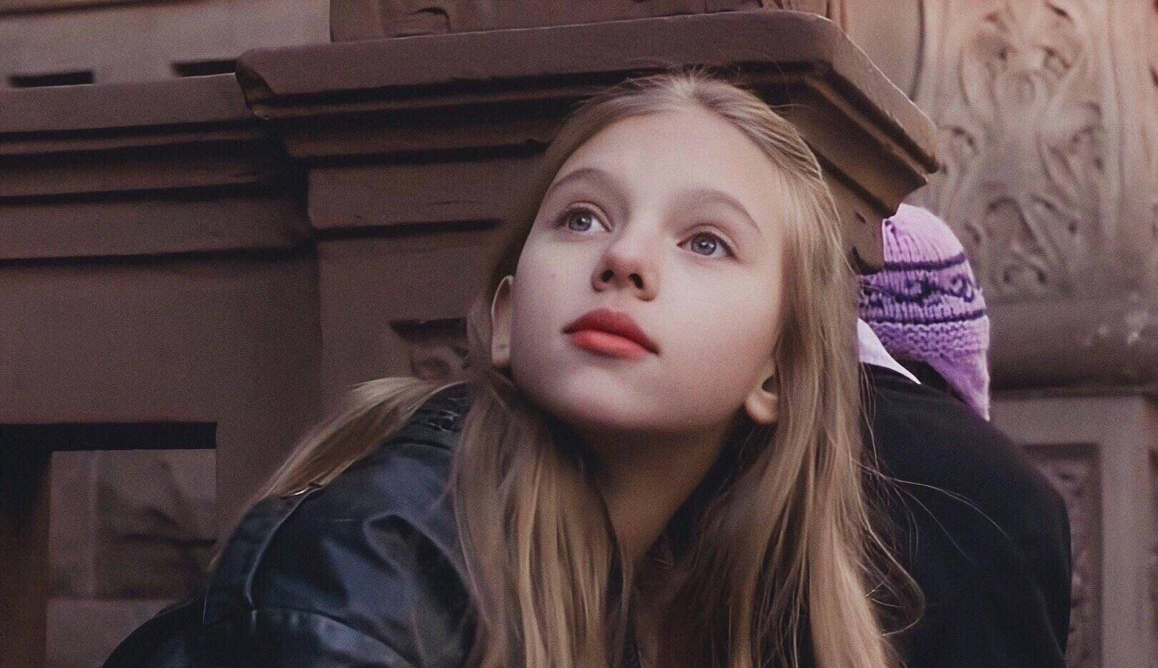 回顾"黑寡妇"斯嘉丽·约翰逊年轻时的青涩美照_电影_独立_人气