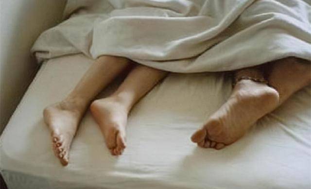 案例:丈夫花9万与妻子闺蜜同床,仅因岳母要了3万彩礼实施报复_阿芳