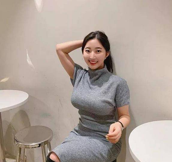 160斤的美女"来袭",微胖也是一种美,网友:真是羡煞旁人