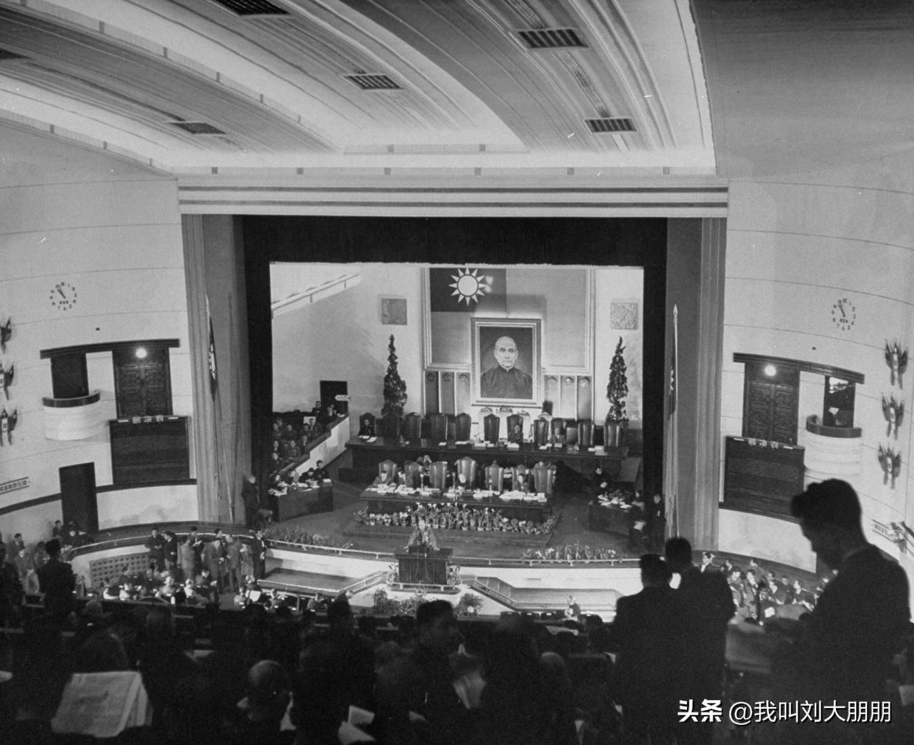 1948年南京 第一届国民大会 满洲地区代表抨击政府不能控制东北_chang