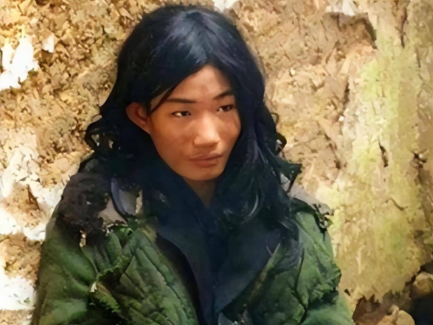 河南第一懒人"杨锁":脚不沾地吃饭要人喂,23岁活活懒死在家中_父母