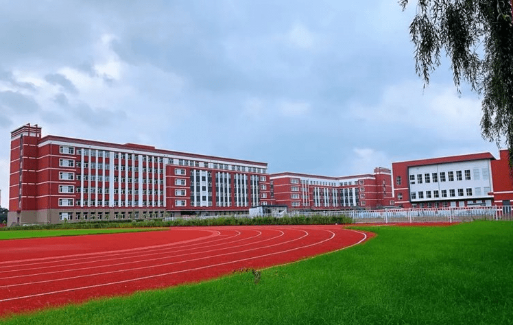 铁岭小学鲁商分校的对口初中为47中学鲁商分校;团结小学对口初中为