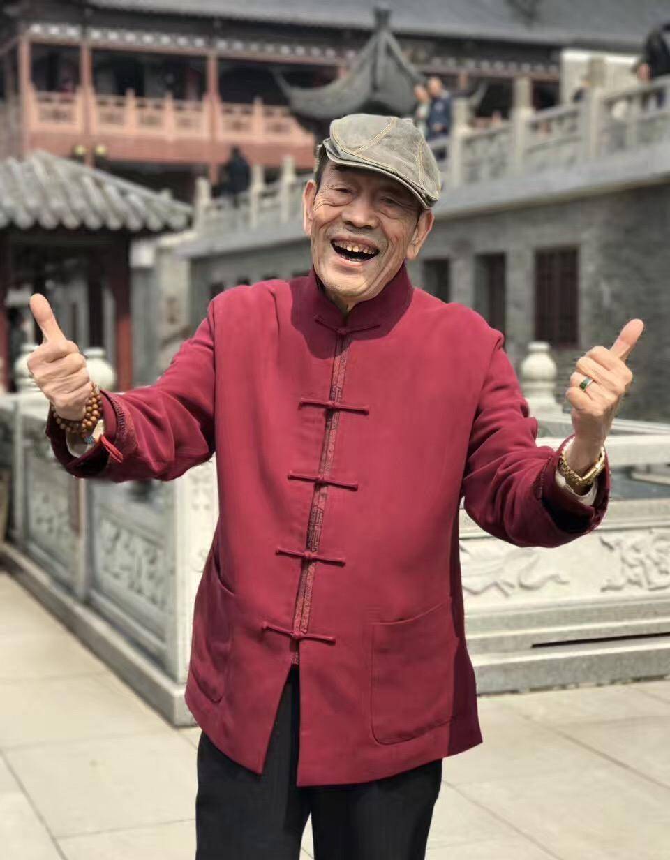 67杨少华在家庆90岁大寿!