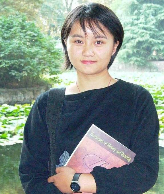 不仅当了妈还成了团省委副书记_苏明娟_照片_工作