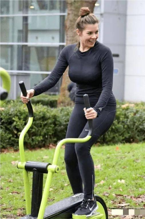 原创盘点c罗的历任女友,身材火辣只是标配,名媛金·卡戴珊位列其中