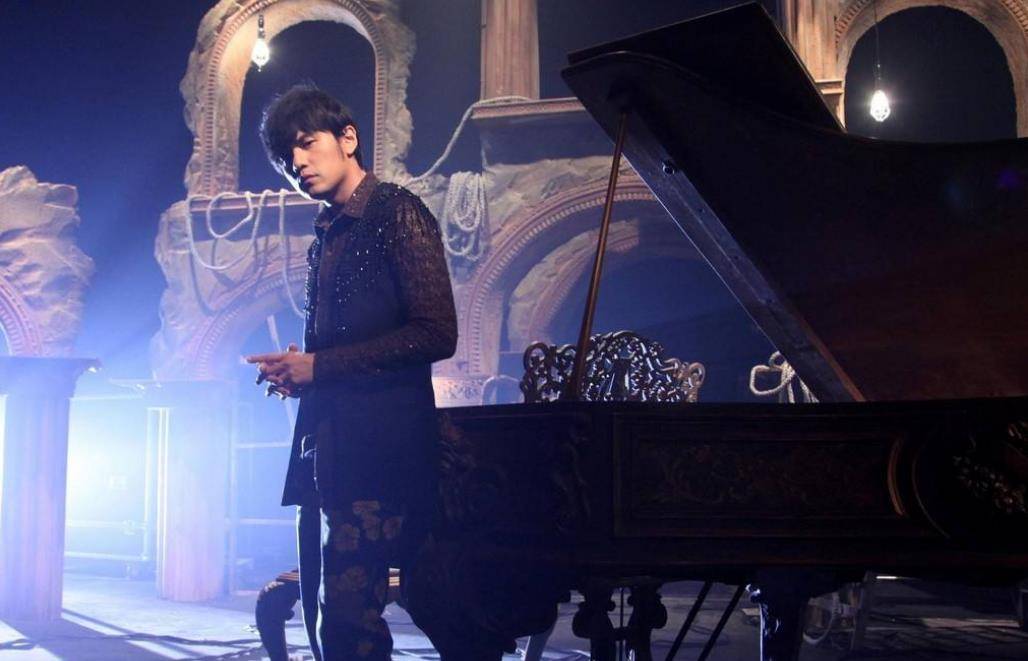 周杰伦与侯佩岑曾经的恋情告诉了大家,爱情里出场顺序真的很重要_节目