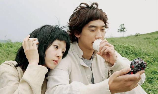 她是国外"冻龄女神",被传和孔刘在国外秘密结婚,如今怎样了_林秀晶