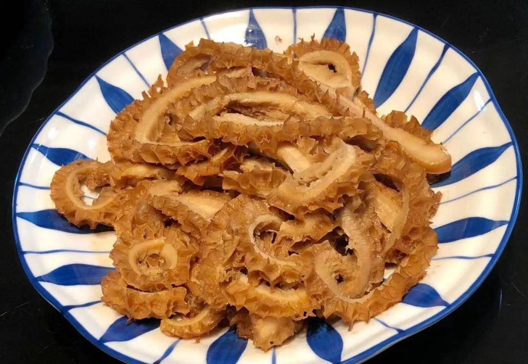 超市里买了一只漂亮的烤鸭,味道实在一般般_相关_菜谱_做法