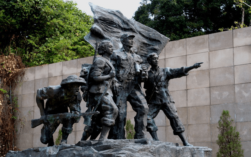 日军仍在香港残杀12个中国人,三名同胞惨遭斩首_村民_梅窝_游击队