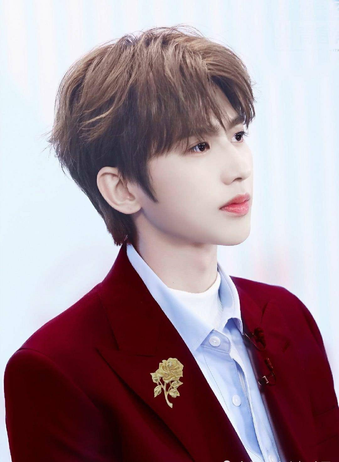 青2在未开播时就已经拥有了一定的热度,尤其是导师蔡徐坤和lisa,更是